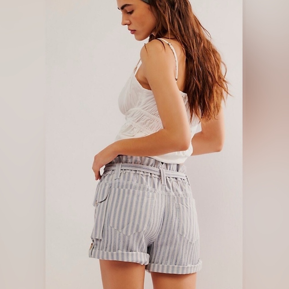 NEW Free People FP One Harriet Striped Shorts Blue White Size Medium NWT - Picture 2 of 8